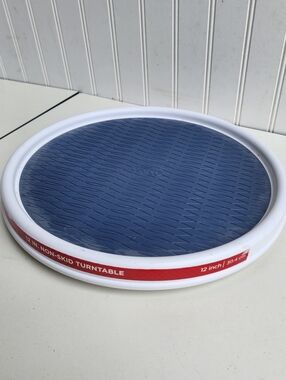 Copco Basics Non-Skid Turntable, 12 inch, White and Blue Excellent like new co